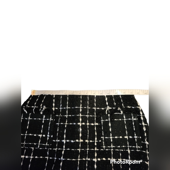 TESSUTI 6 Matching Skirt - Picture 2 of 5